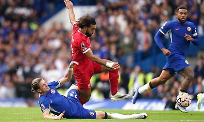 Τα βρήκαν στη... μέση στο πρώτο ντέρμπι της χρονιάς Τσέλσι και Λίβερπουλ!