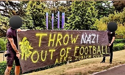 Οπαδοί της ΑΕΚ ανήρτησαν πανό για τον Μιχάλη στα γραφεία της UEFA