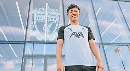 Στη Λίβερπουλ με κάθε επισημότητα ο Έντο