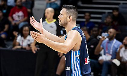 Παπανικολάου: «Κανείς δεν μπορεί να πει αν φτάνει ή όχι το καλό κλίμα και η ομοψυχία στην ομάδα»