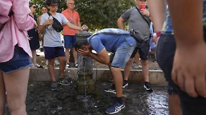 Μίνι καύσωνας με το θερμόμετρο να φτάνει τους 38 βαθμούς