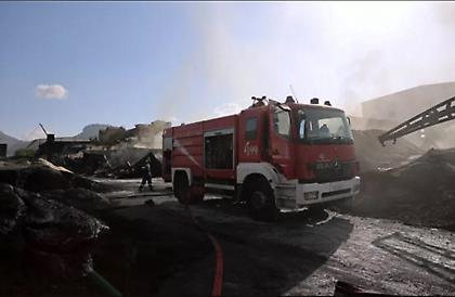 Συναγερμός και στον Ασπρόπυργο - Φωτιά σε βιομηχανική περιοχή - Μήνυμα από το 112