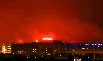 Νύχτα κόλασης στην Αλεξανδρούπολη: Εκκενώθηκαν το νοσοκομείο, δύο γηροκομεία και οκτώ οικισμοί!