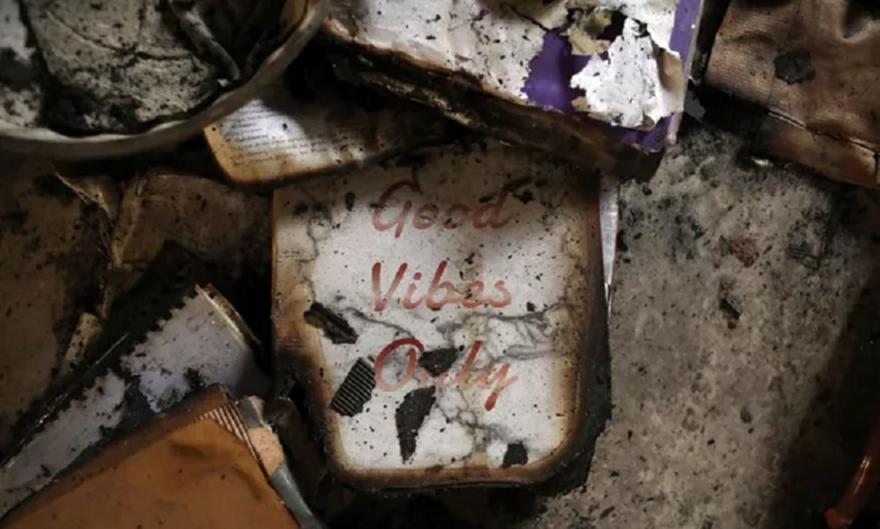 Εικόνες καταστροφής στη Φυλή: Καμένα σπίτια, αυτοκίνητα