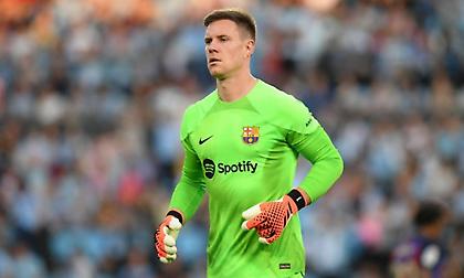 Ανανεώνει, με μείωση των απολαβών του, ο Τερ Στέγκεν με την Μπαρτσέλονα