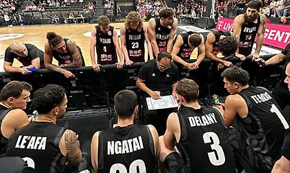 Η δωδεκάδα της Νέας Ζηλανδίας-«Κόπηκαν» δύο ψηλοί