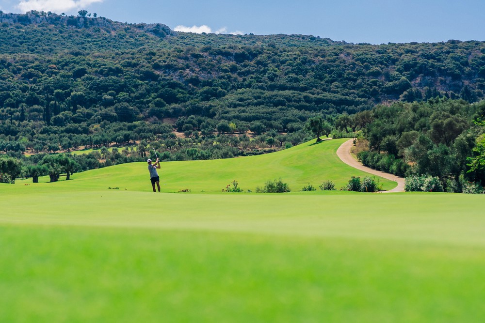 Το Greek Maritime Golf Event στηρίζει τη «Η Φλόγα»