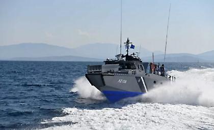 Κινδύνεψαν τρεις κολυμβητές στη Σητεία - Εγκλωβίστηκαν σε βράχια