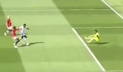 Νέα γκάφα του Ονάνα: Έπεσε 2 δευτερόλεπτα πριν το πλασέ του Αβονίγι για το 1-0 της Νότιγχαμ!