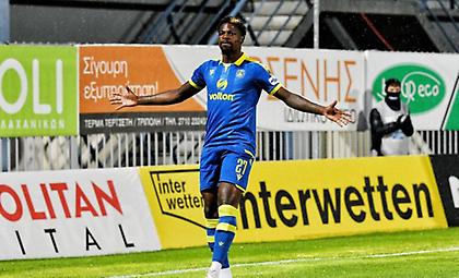 Πάει στη Ράζα Καζαμπλάνκα για... αντί-Ουάρντα ο Σονί!