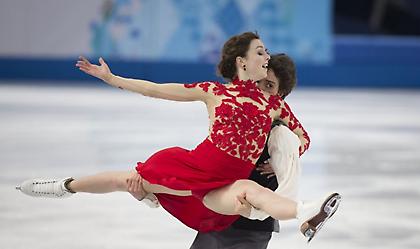 Νεκρή σε τροχαίο πρωταθλήτρια καλλιτεχνικού πατινάζ - Γλίτωσε το μωρό της!