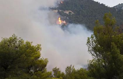 Φωτιά από κεραυνούς στον Ταΰγετο