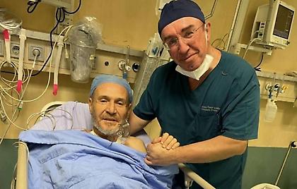 Τροχαίο για τον Αλέκο Αλεξανδρή - Έκανε χειρουργείο και φωτογραφήθηκε με φανέλα Αραμπί!