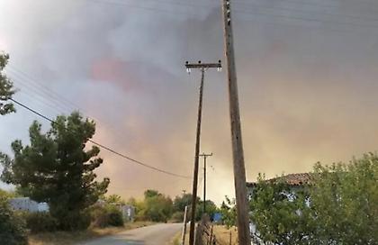 Μαίνεται για 13η μέρα η φωτιά στον Έβρο - Σε ετοιμότητα για εκκένωση Σουφλί και το χωριό της Δαδιάς