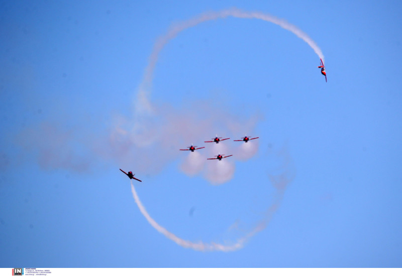 Athens Flying Week: Εικόνες από τo αεροπορικό σόου
