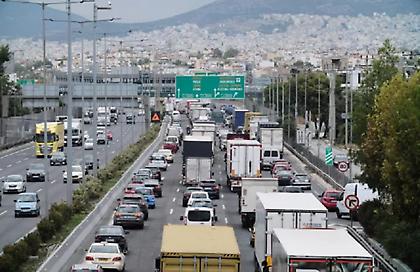 Κυκλοφοριακά προβλήματα αυτή την ώρα σε Αθηνών-Λαμίας και Αθηνών-Κορίνθου