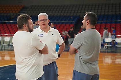 Μανωλόπουλος: «Να διαχειριστούμε τα συναισθήματα και να παίξουμε μα αφετηρία την άμυνα»