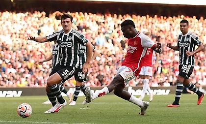 Ανατρεπτική Άρσεναλ, τέζαρε τη Γιουνάιτεντ στις καθυστερήσεις!