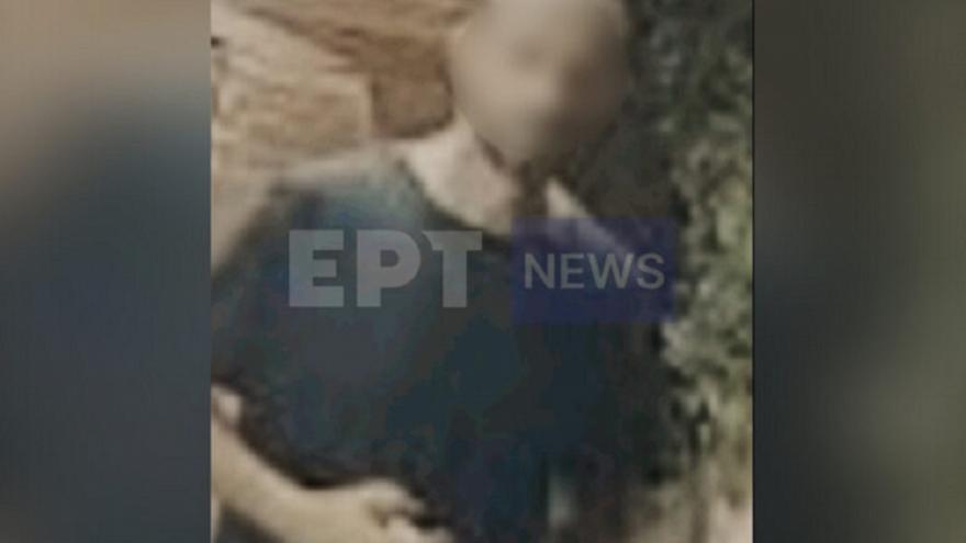 Καισαριανή: Βίντεο από επίθεση με σύριγγα σε κοπέλα