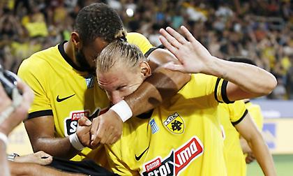 Τσακίρης: «Παλεύει δυνατά για στόπερ η ΑΕΚ»