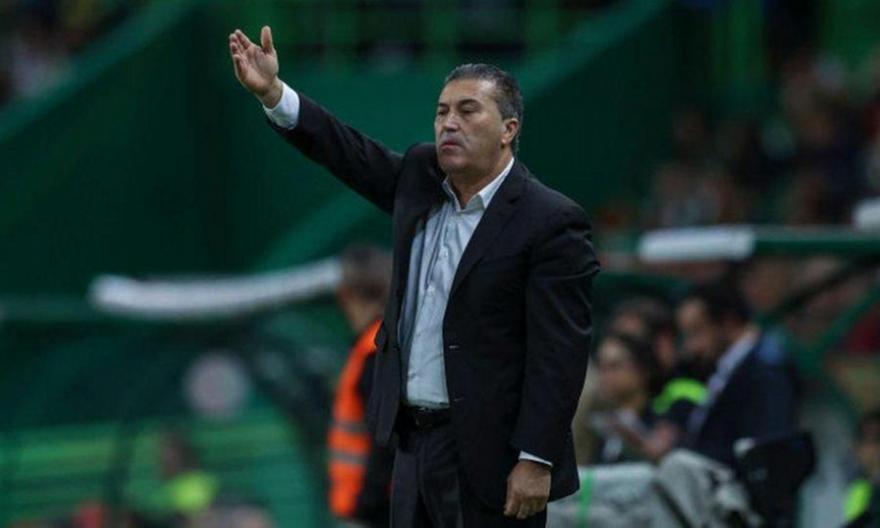 Πεσέιρο: Έμεινε στον πάγκο της Νιγηρίας με μείωση αποδοχών