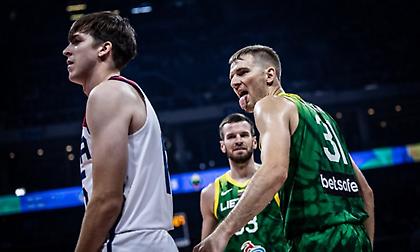 Καρινιάουσκας: «Έδειξα τη γλώσσα μου στον Ριβς γιατί μου το ζήτησε ο αδερφός του»