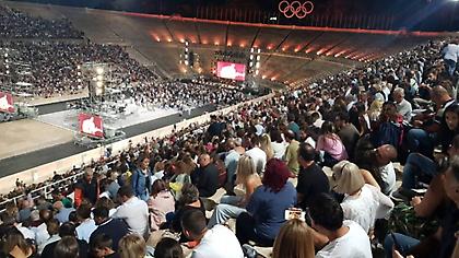 Όλοι Μαζί Μπορούμε: Κοσμοσυρροή στο Καλλιμάρμαρο για τη μεγάλη συναυλία για τον Αντώνη Βαρδή