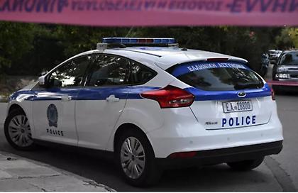 Συναγερμός στο Νέο Κόσμο: Άνδρας ταμπουρώθηκε σε διαμέρισμα