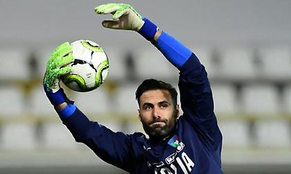 Υπογράφει στη Νις ο Σαλβατόρε Σιρίγκου