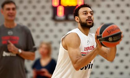 Πρόβλημα με Γκος στον Ολυμπιακό - Με πολλές απουσίες στο φιλικό με Προμηθέα