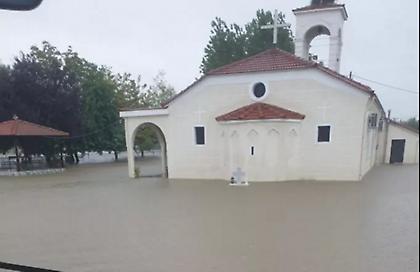 Εικόνες αποκάλυψης στο Ριζοβούνι Καρδίτσας - «Ο Ιανός ήταν ψιχάλα μπροστά στο σημερινό φαινόμενο»
