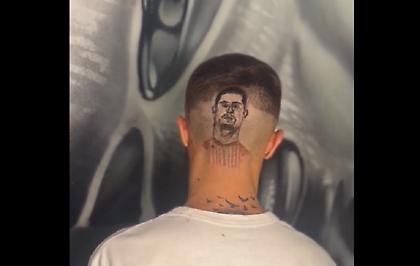 Τρέλα για Ποντένσε: Οπαδός του Ολυμπιακού τον έκανε… κούρεμα!