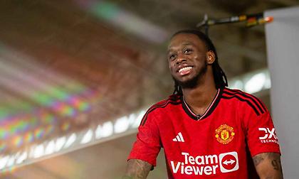 Συζητάει για νέο συμβόλαιο με Γουάν-Μπισάκα η Μάντσεστερ Γιουνάιτεντ