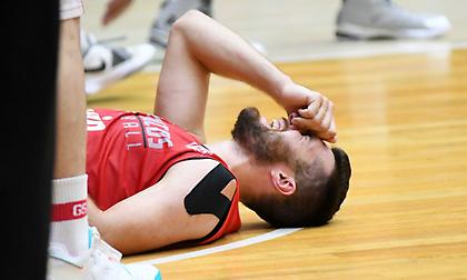 Μικροπροβλήματα για Πίτερς και Πάπας στον Ολυμπιακό