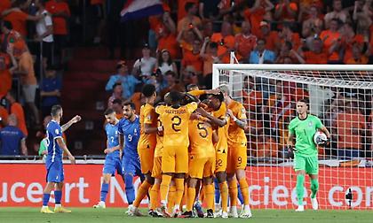 Χαμός στο Twitter για την εικόνα της Εθνικής στην Ολλανδία