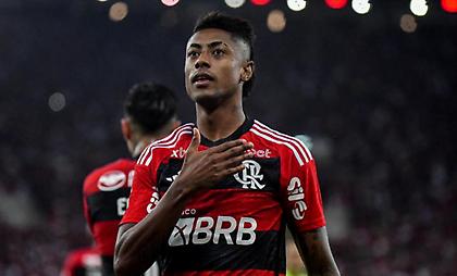 Νικολακόπουλος: «Στη λίστα του Ολυμπιακού ο Μπρούνο Ενρίκε»