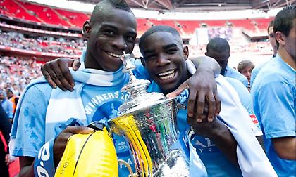 Ρίτσαρντς: «Όταν πήγα στη Φιορεντίνα, ο Μπαλοτέλι μου έκανε πλάκα και είπα μ@λ@κ@ τον Μοντέλα»!