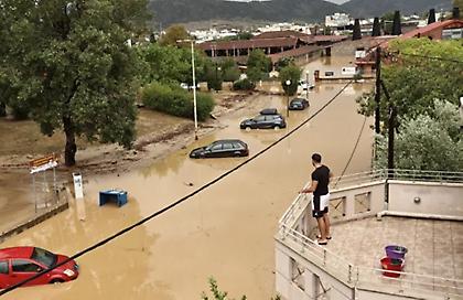Ανυπολόγιστες οι ζημιές στη Μαγνησία - Εγκλωβισμένοι στο Ανατολικό Πήλιο
