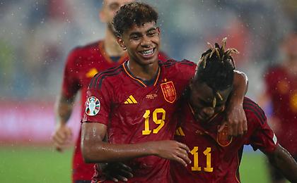Σοκ και δέος: Η Ισπανία διέλυσε με 7-1 τη Γεωργία μέσα στην Τιφλίδα με… ιστορικό Γιαμάλ!