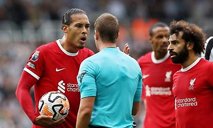 Πρόστιμο 116 χιλ. ευρώ και μια επιπλέον αγωνιστική τιμωρία στον Φαν Ντάικ!