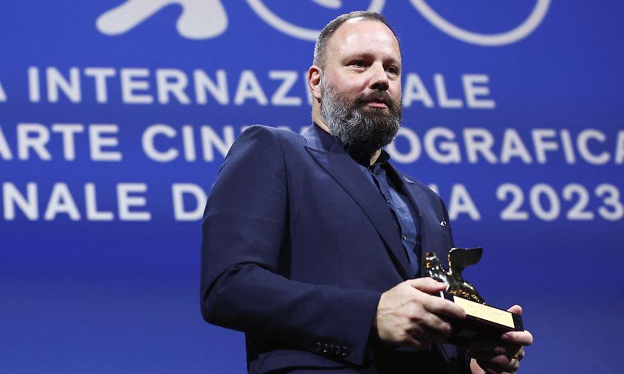 Στον Γιώργο Λάνθιμο και το «Poor Things» ο Χρυσός Λέοντας στο Φεστιβάλ Βενετίας!