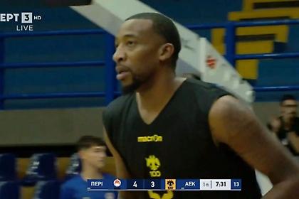 Εκνευρίστηκε μετά από επιθετικό φάουλ και πήρε τεχνική ποινή ο ΜακΡέι - Τον απέσυρε ο Πλάθα