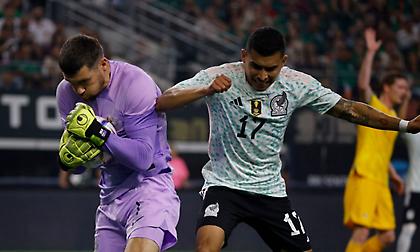 Βασικός ο Πινέδα στην… επιστροφή του Μεξικού από το 0-2 απέναντι στην Αυστραλία