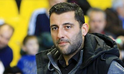 Σπουδαίος Μπουρούσης: Ανέβηκε σε φουσκωτό της Ζ-ΜΑΚ και βοήθησε τους συμπολίτες του