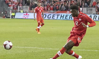 Δεν ανανεώνει με την Μπάγερν ο Ντέιβις, «καραδοκεί» η Ρεάλ Μαδρίτης