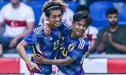 Πετά από τεσσάρα σε τεσσάρα και... τρελαίνει κόσμο η Ιαπωνία!