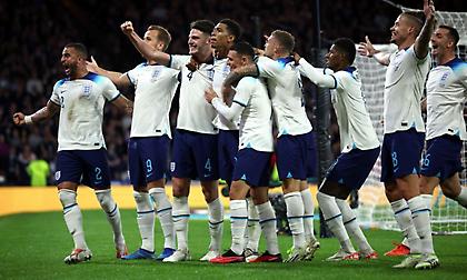 Έριξε τριάρα στη Γλασκώβη κι έδειξε τα «δόντια» της η Αγγλία!