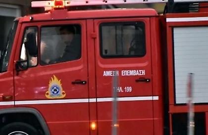 Υπό έλεγχο η φωτιά σε εγκαταλελειμμένο κτίριο στο κέντρο της Αθήνας