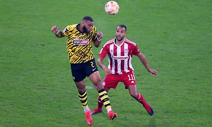 Η… σχεδόν απόλυτη ισορροπία και το πιο συνηθισμένο σκορ: Οι αριθμοί του ΑΕΚ-Ολυμπιακός