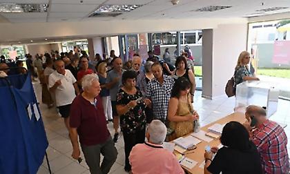 ΣΥΡΙΖΑ: Έκλεισαν οι κάλπες για την εκλογή νέου προέδρου- Ψήφισαν 142.000